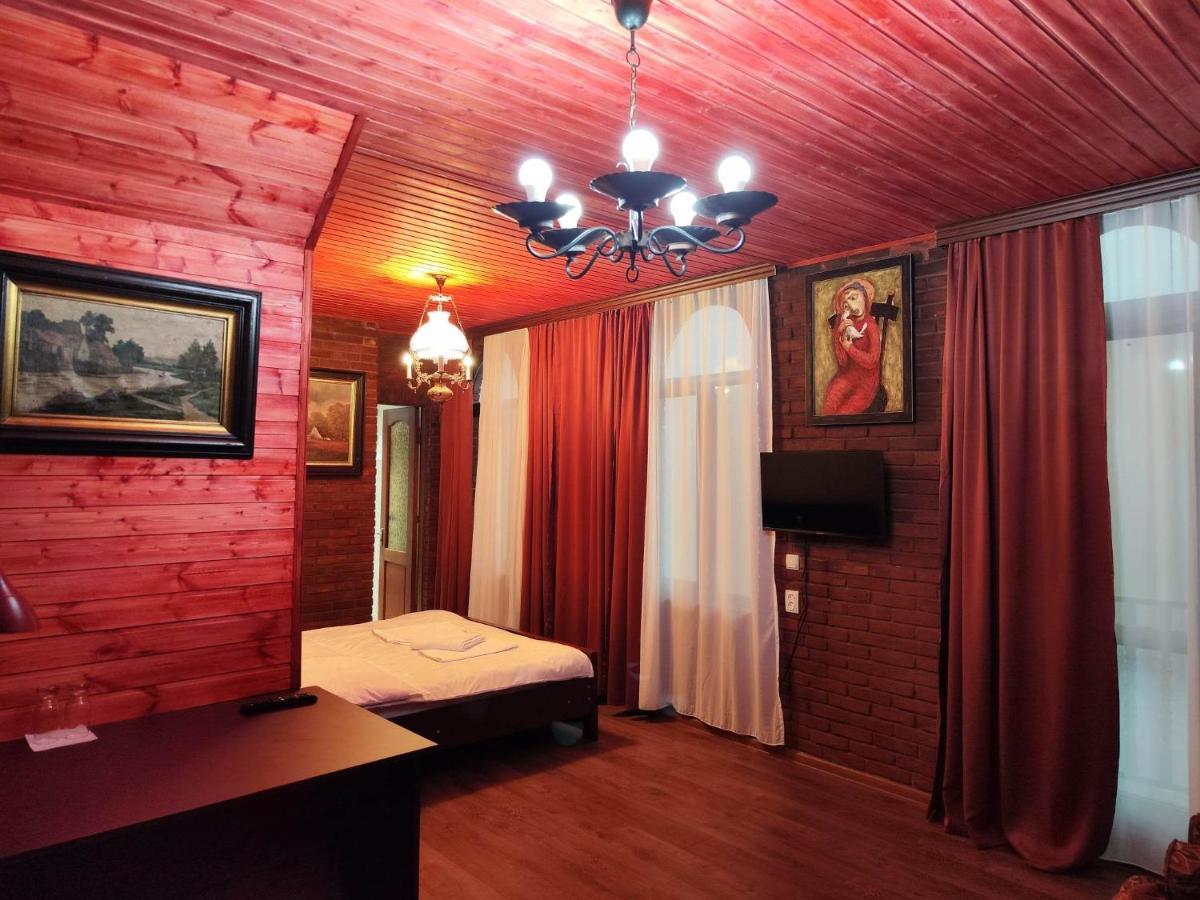 Chateau Chikovani Hotel Gordi Bagian luar foto