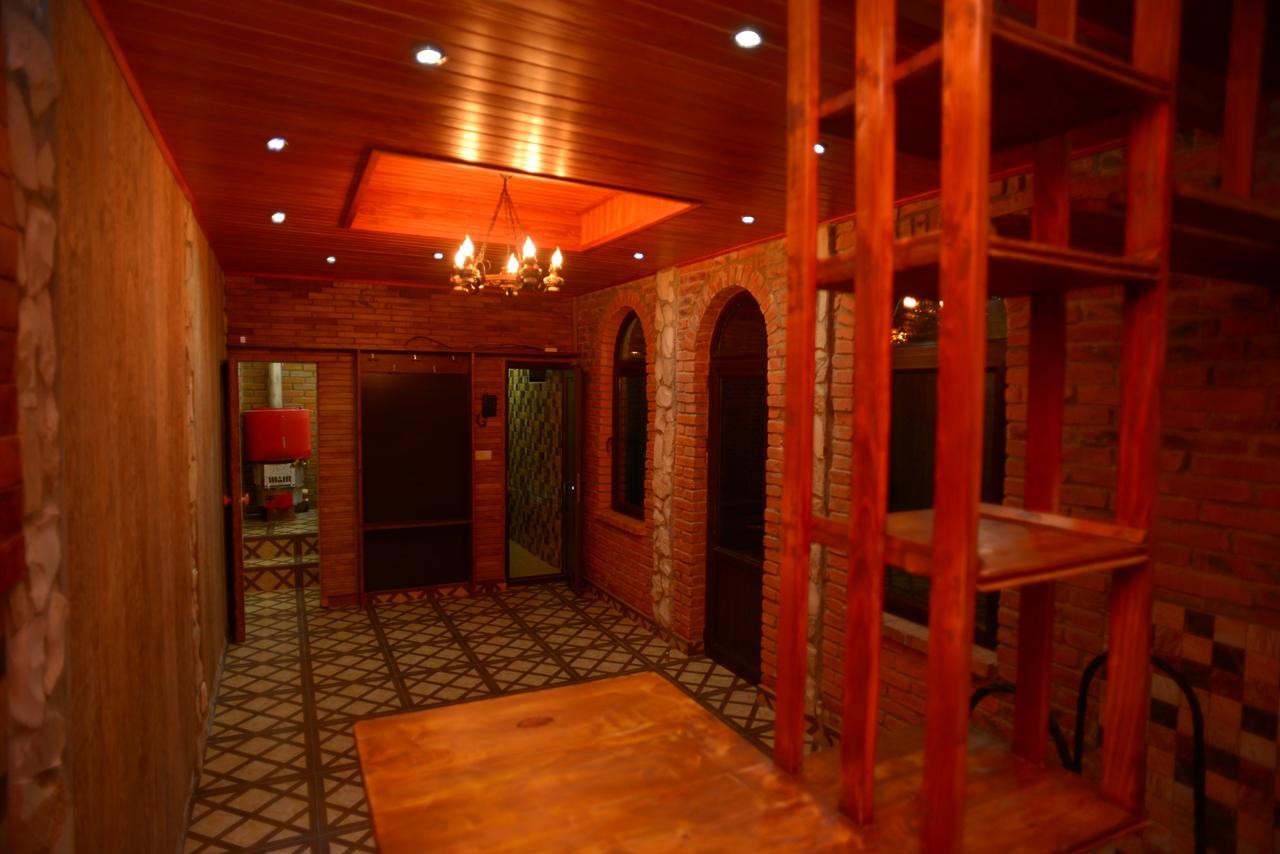 Chateau Chikovani Hotel Gordi Bagian luar foto