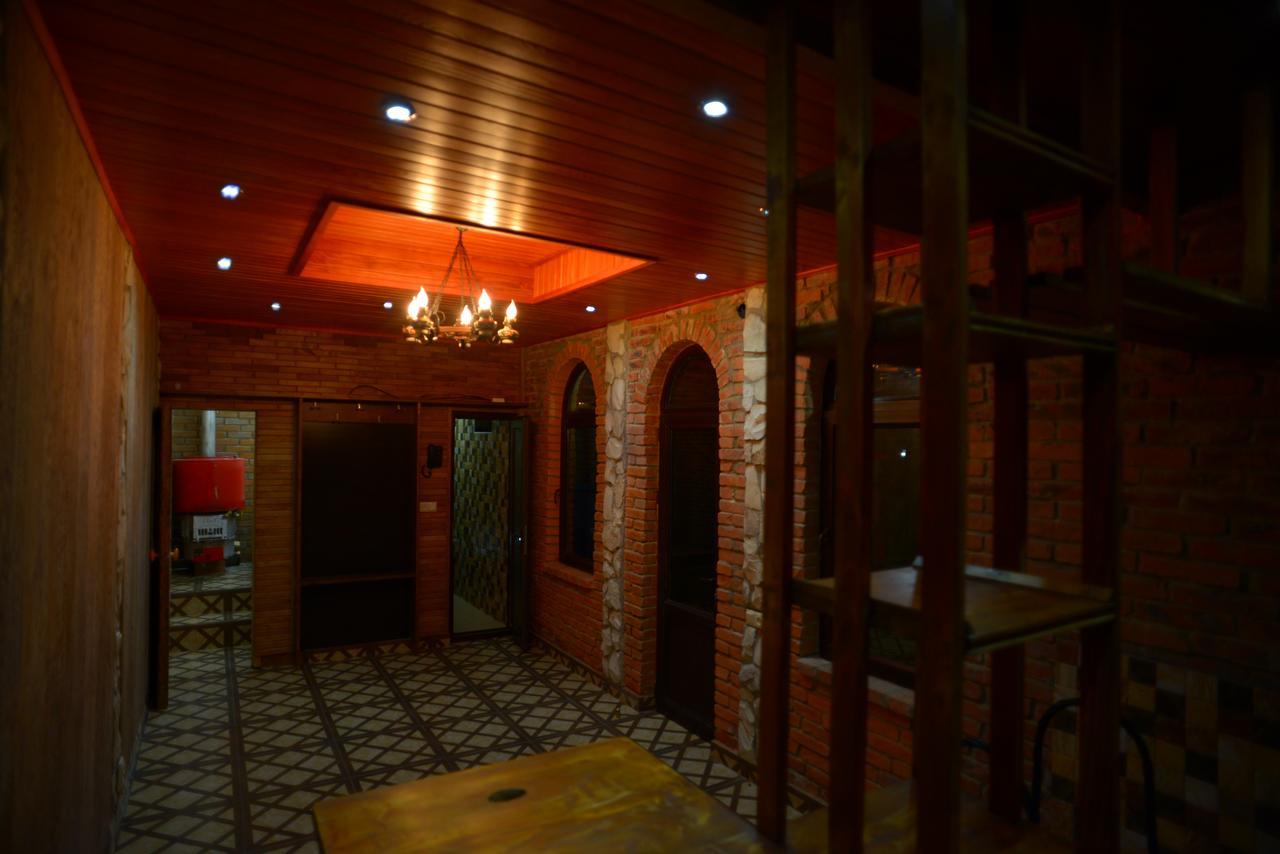 Chateau Chikovani Hotel Gordi Bagian luar foto